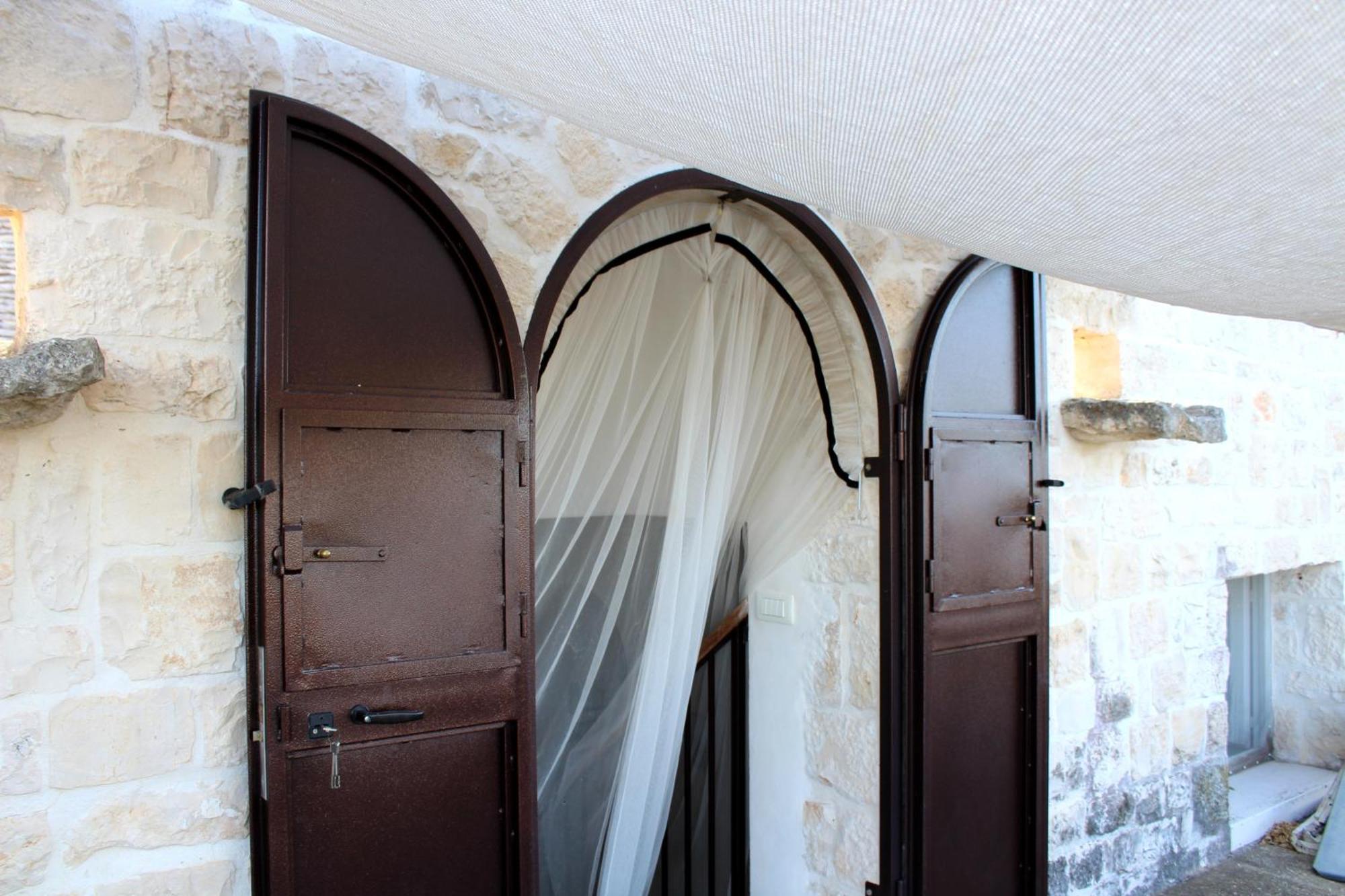 Trulli E Masseria Ianella 洛科罗通多 外观 照片